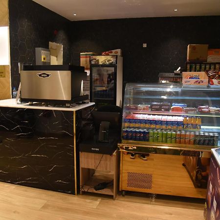 Roya Al Andalus Hotel Medina Exterior photo A coffee machine in a hotel