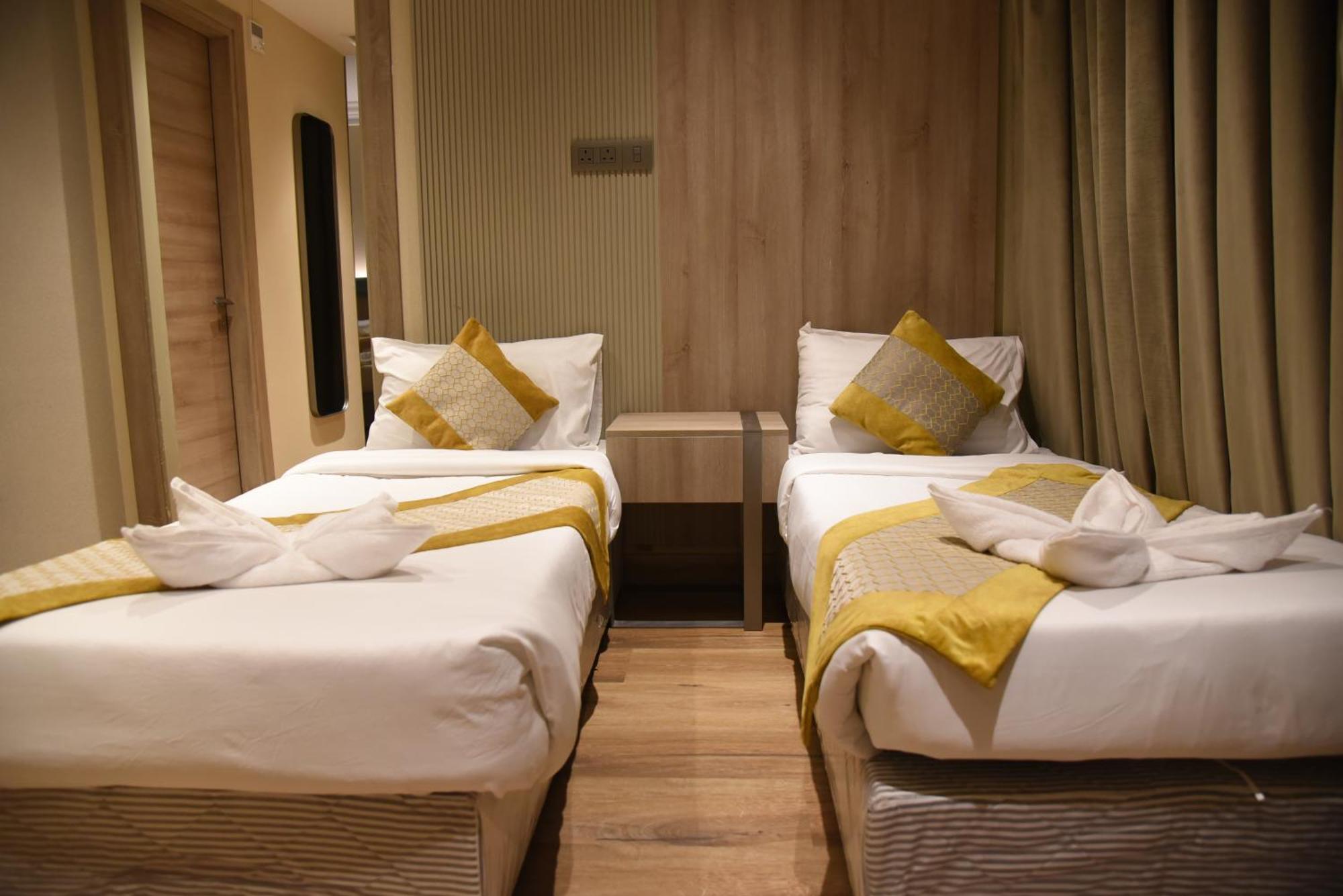 Roya Al Andalus Hotel Medina Exterior photo Deluxe Room